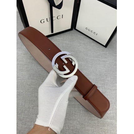 Gucci AAA Quality Belts in 182142