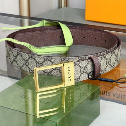 Gucci AAA Quality Belts in 182153