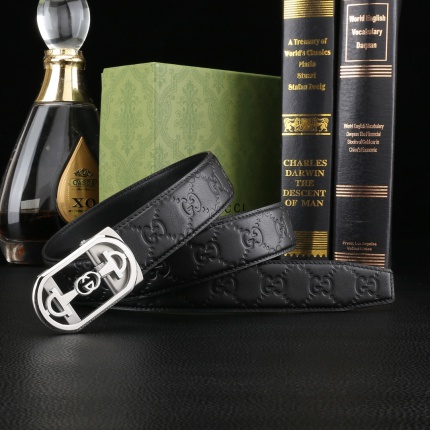 Gucci AAA Quality Belts in 182172
