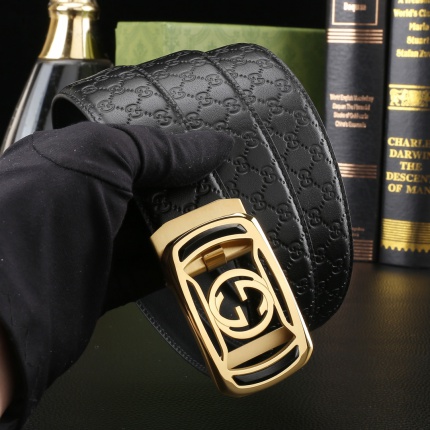 Gucci AAA Quality Belts in 182173