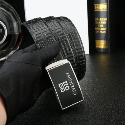 Givenchy aaa Belts in 182337