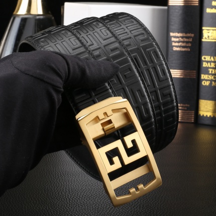 Givenchy aaa Belts in 182339