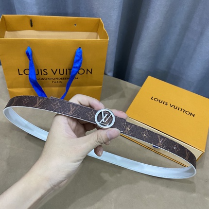 Louis Vuitton AAA Belts in 182367