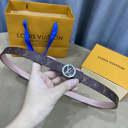 Louis Vuitton AAA Belts in 182370