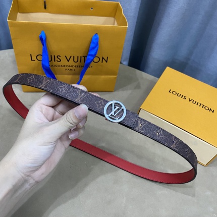 Louis Vuitton AAA Belts in 182371