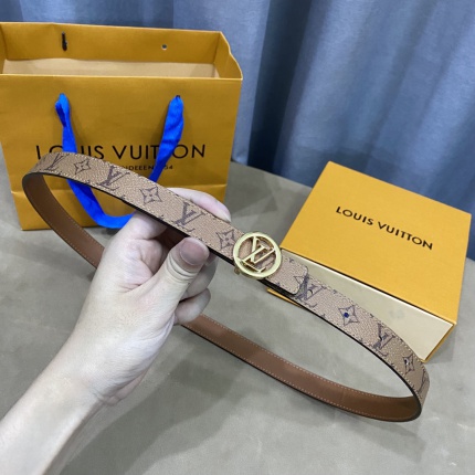 Louis Vuitton AAA Belts in 182374