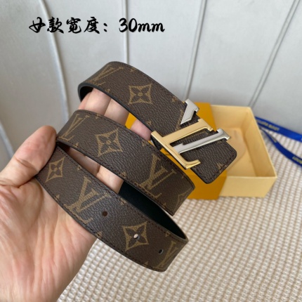 Louis Vuitton AAA Belts in 182387