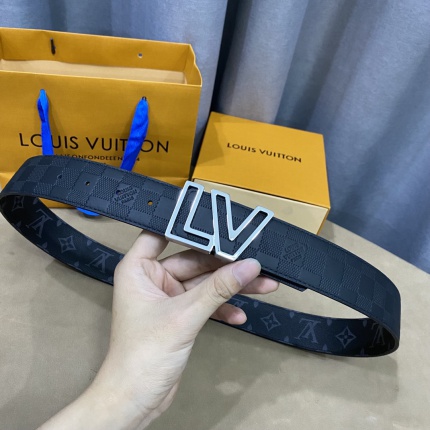 Louis Vuitton AAA Belts in 182394