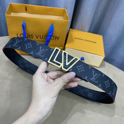 Louis Vuitton AAA Belts in 182395