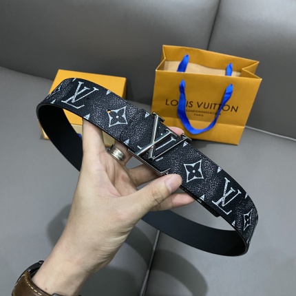 Louis Vuitton AAA Belts in 182413