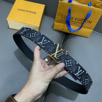 Louis Vuitton AAA Belts in 182414