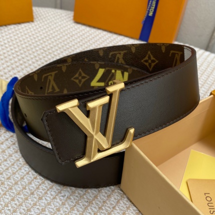 Louis Vuitton AAA Belts in 182428