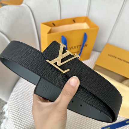Louis Vuitton AAA Belts in 182439