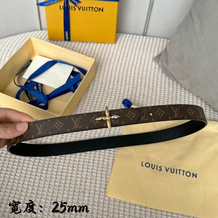 Louis Vuitton AAA Belts in 182446