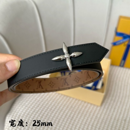 Louis Vuitton AAA Belts in 182450