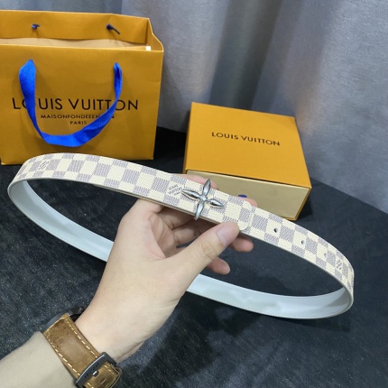 Louis Vuitton AAA Belts in 182453
