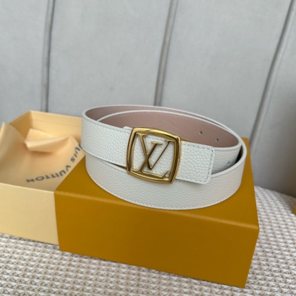 Louis Vuitton AAA Belts in 182461