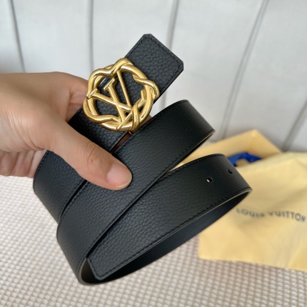 Louis Vuitton AAA Belts in 182484