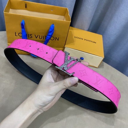 Louis Vuitton AAA Belts in 182497