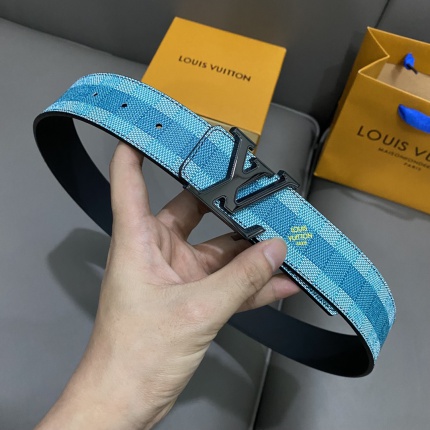 Louis Vuitton AAA Belts in 182507