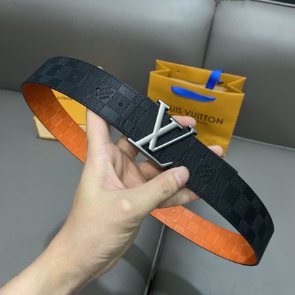 Louis Vuitton AAA Belts in 182508