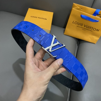 Louis Vuitton AAA Belts in 182511