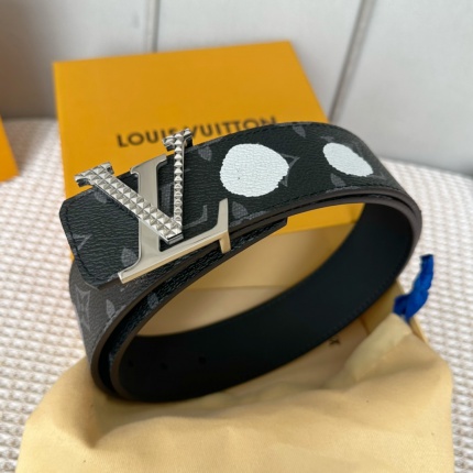 Louis Vuitton AAA Belts in 182516