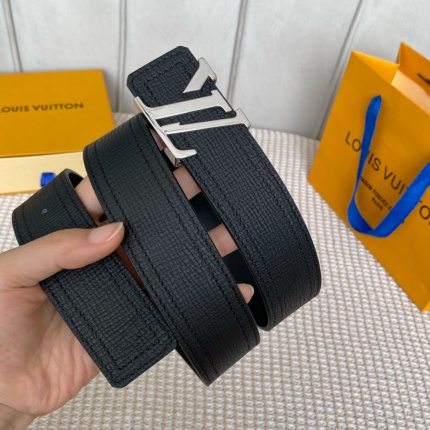 Louis Vuitton AAA Belts in 182524