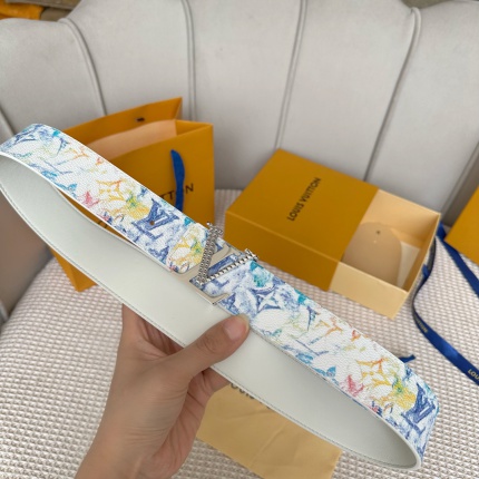 Louis Vuitton AAA Belts in 182530