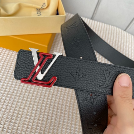 Louis Vuitton AAA Belts in 182535