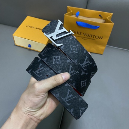Louis Vuitton AAA Belts in 182540