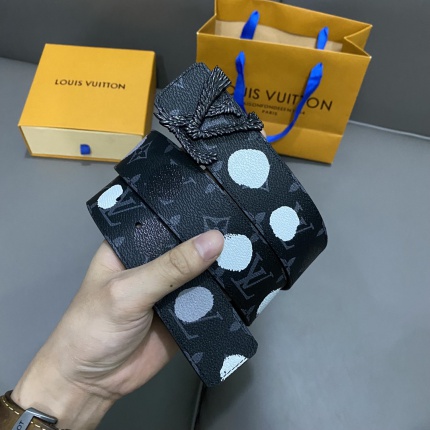 Louis Vuitton AAA Belts in 182542