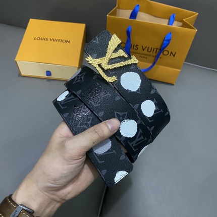 Louis Vuitton AAA Belts in 182543