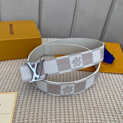 Louis Vuitton AAA Belts in 182545