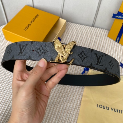 Louis Vuitton AAA Belts in 182548