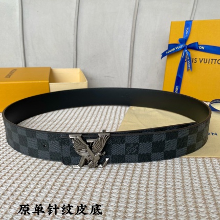 Louis Vuitton AAA Belts in 182552