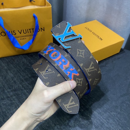 Louis Vuitton AAA Belts in 182560