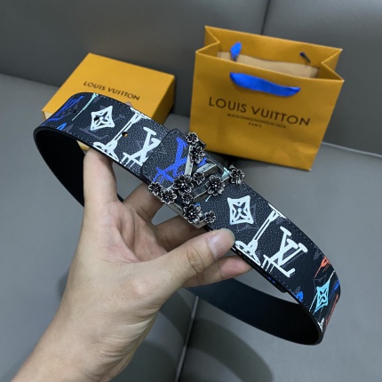 Louis Vuitton AAA Belts in 182568