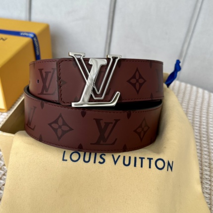Louis Vuitton AAA Belts in 182576