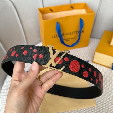 Louis Vuitton AAA Belts in 182606