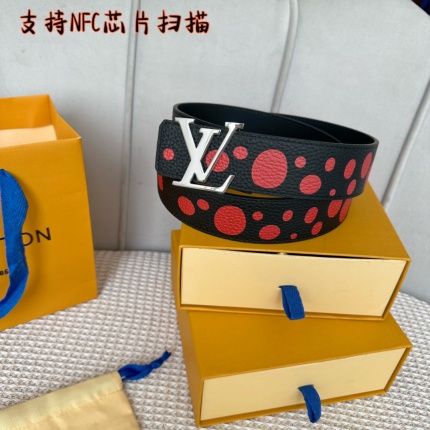 Louis Vuitton AAA Belts in 182607