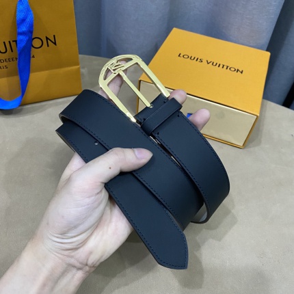 Louis Vuitton AAA Belts in 182610