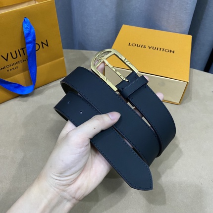 Louis Vuitton AAA Belts in 182612