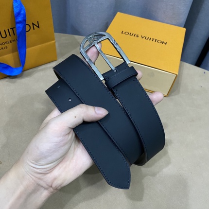 Louis Vuitton AAA Belts in 182613