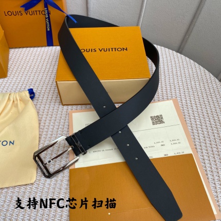 Louis Vuitton AAA Belts in 182623