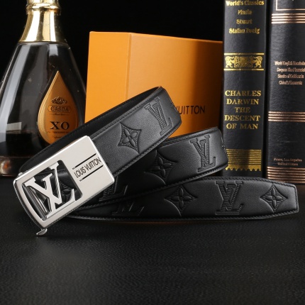 Louis Vuitton AAA Belts in 182625