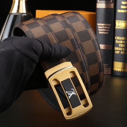 Louis Vuitton AAA Belts in 182626