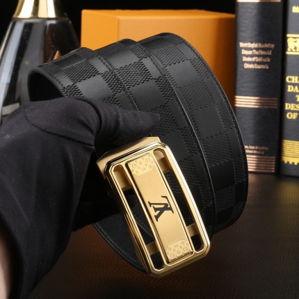 Louis Vuitton AAA Belts in 182628