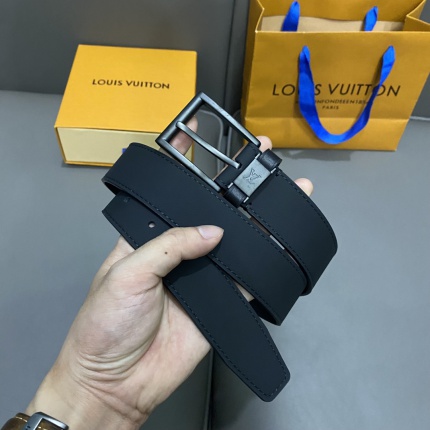 Louis Vuitton AAA Belts in 182643