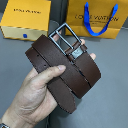 Louis Vuitton AAA Belts in 182647